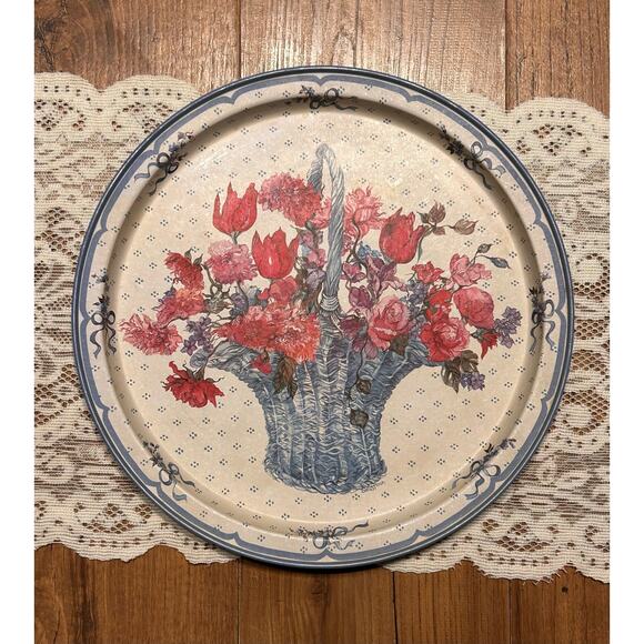 Beautiful Vintage Tin Potpourri Press Tulips in Basket Decorative Tray - Picture 3 of 6